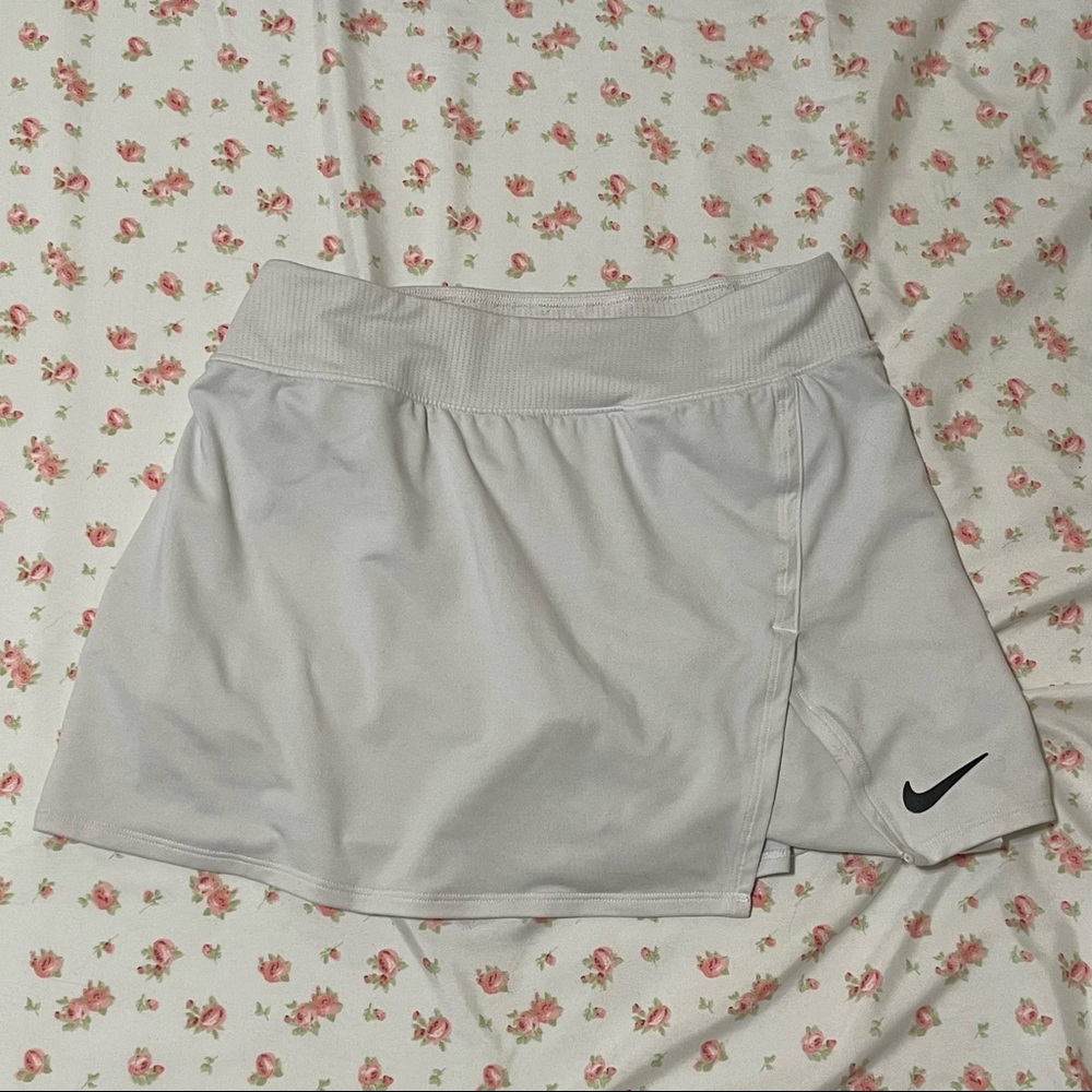white nike tennis skirt